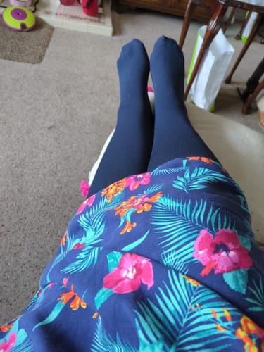Customer photo review of Everstride™ Advanced Wide Compression Socks For Pain Relief